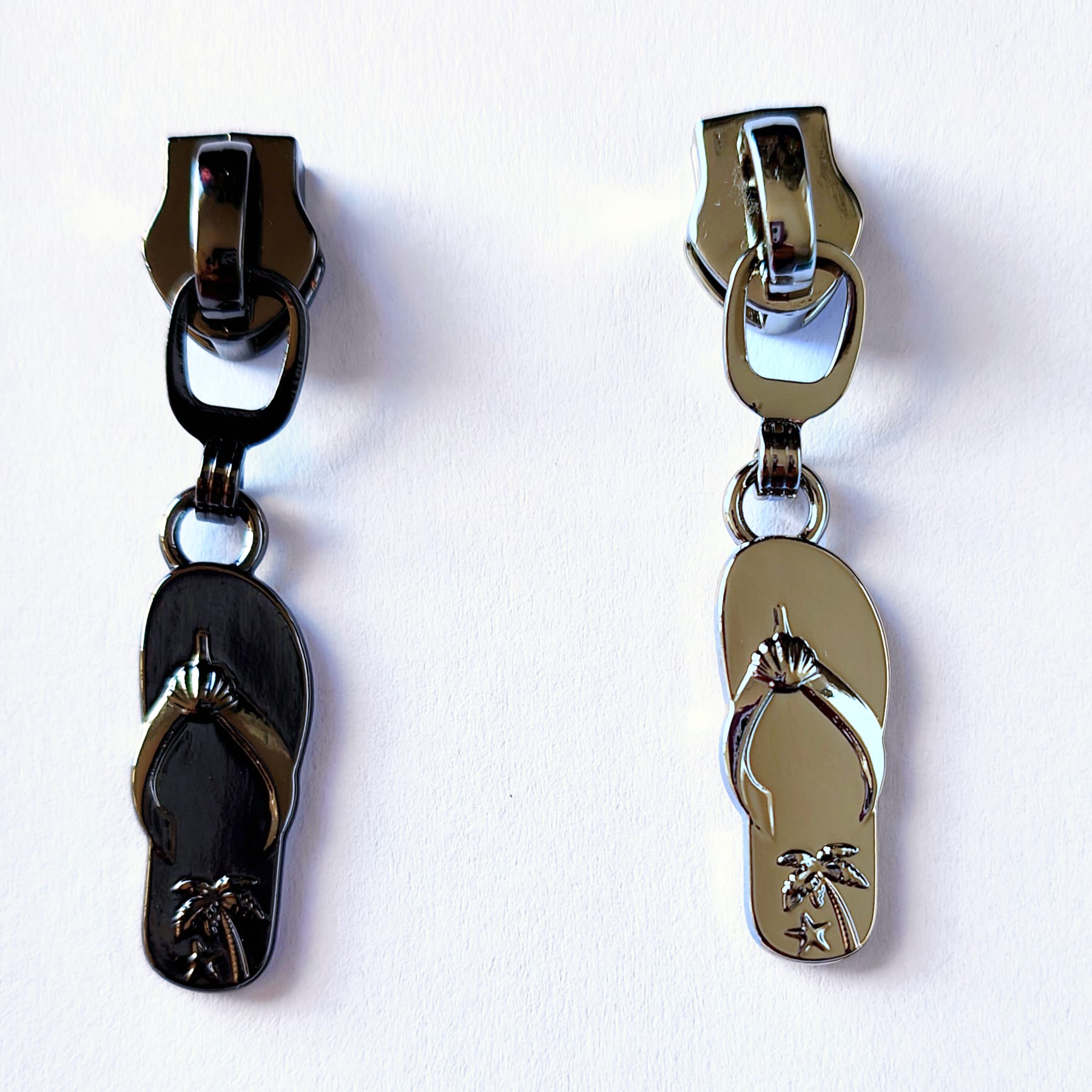 Kiwi Bagineers zipper pull Jandal- Nickle Dress or Jandals #5 Metallic Nylon Coil Zipper tape By Kiwi Bagineers